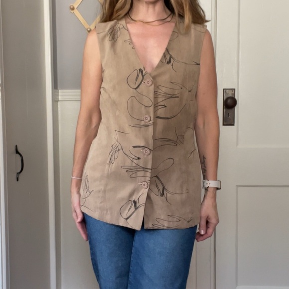 Vintage Taupe vest with black stitching - Picture 12 of 12